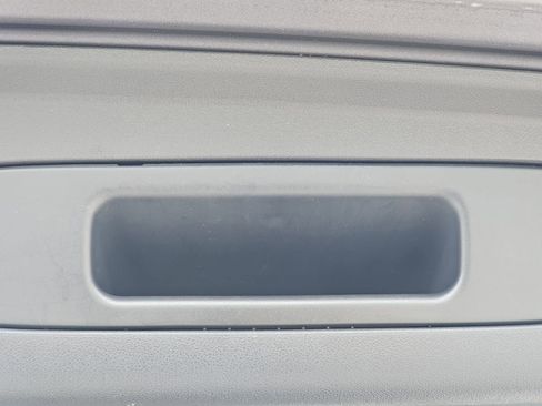Used 2023 Honda HR-V LX image 16