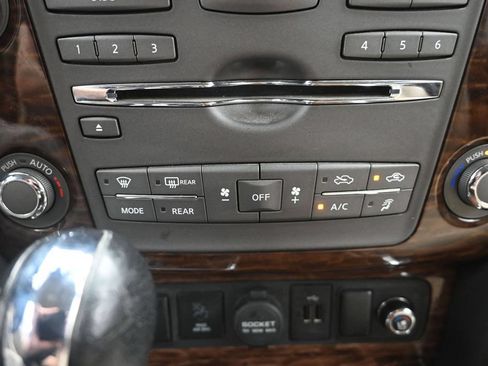 Used 2018 Nissan Armada Platinum w/ Captain Seat Package AWD/4WD image 21