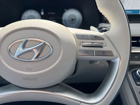 Used 2025 Hyundai Palisade Calligraphy FWD image 18