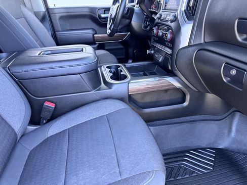 Used 2022 Chevrolet Silverado 1500 LT Trail Boss w/ Bed Protection Package image 15