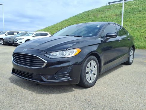 Used 2020 Ford Fusion S FWD image 3