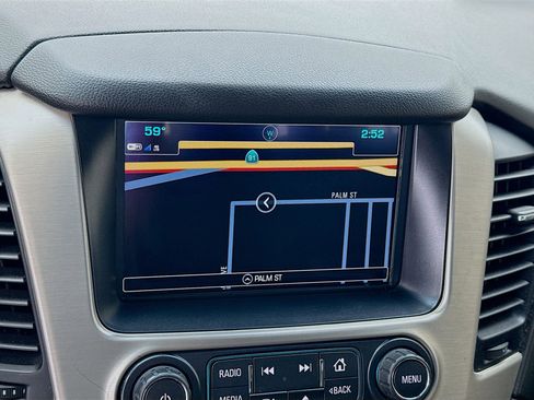 Used 2020 GMC Yukon XL Denali w/ Denali Ultimate Package AWD/4WD image 9