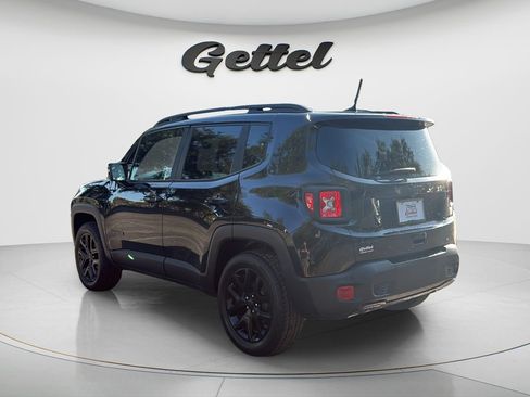Used 2022 Jeep Renegade Altitude AWD/4WD image 7