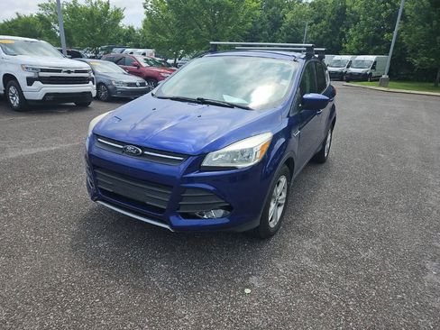 Used 2015 Ford Escape SE FWD image 4