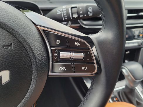 Used 2025 Kia Seltos S FWD image 23