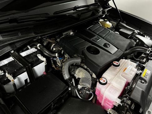 Used 2024 Toyota Tundra Limited image 10