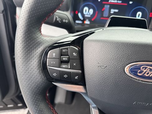 Used 2025 Ford Explorer ST-Line w/ ST-Line Street Pack image 38