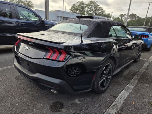 Used 2025 Ford Mustang Premium RWD image 3