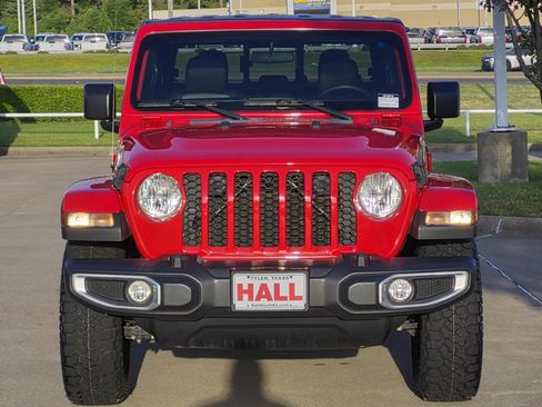 Used 2023 Jeep Gladiator Sport AWD/4WD image 2