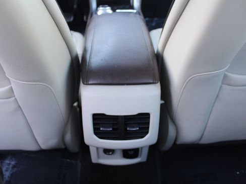 Used 2017 Ford Fusion Platinum FWD image 26
