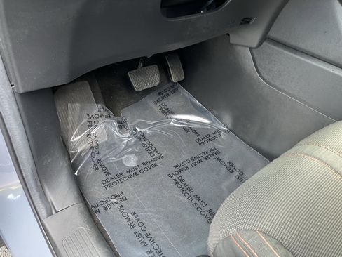 Used 2025 Honda Pilot Sport image 18