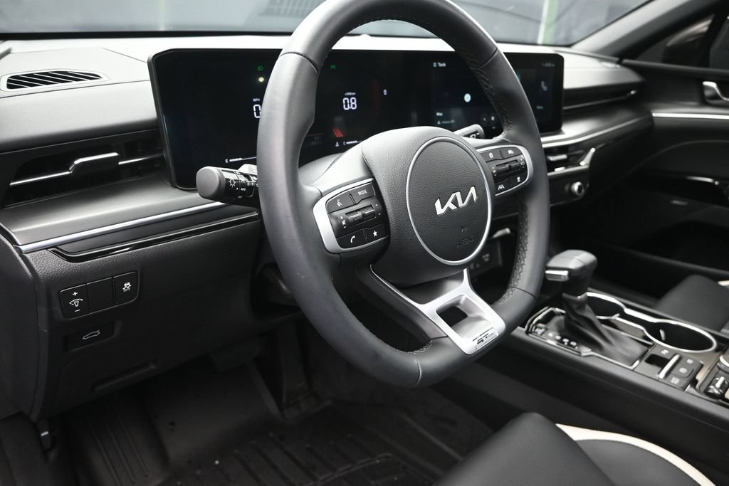 Used 2026 Kia K5 GT-Line w/ GT-Line Premium Package FWD image 12