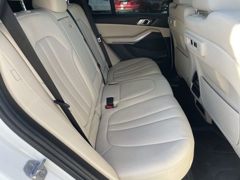 Used 2022 BMW X5 sDrive40i image 11