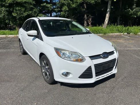 Used 2013 Ford Focus SE FWD image 3