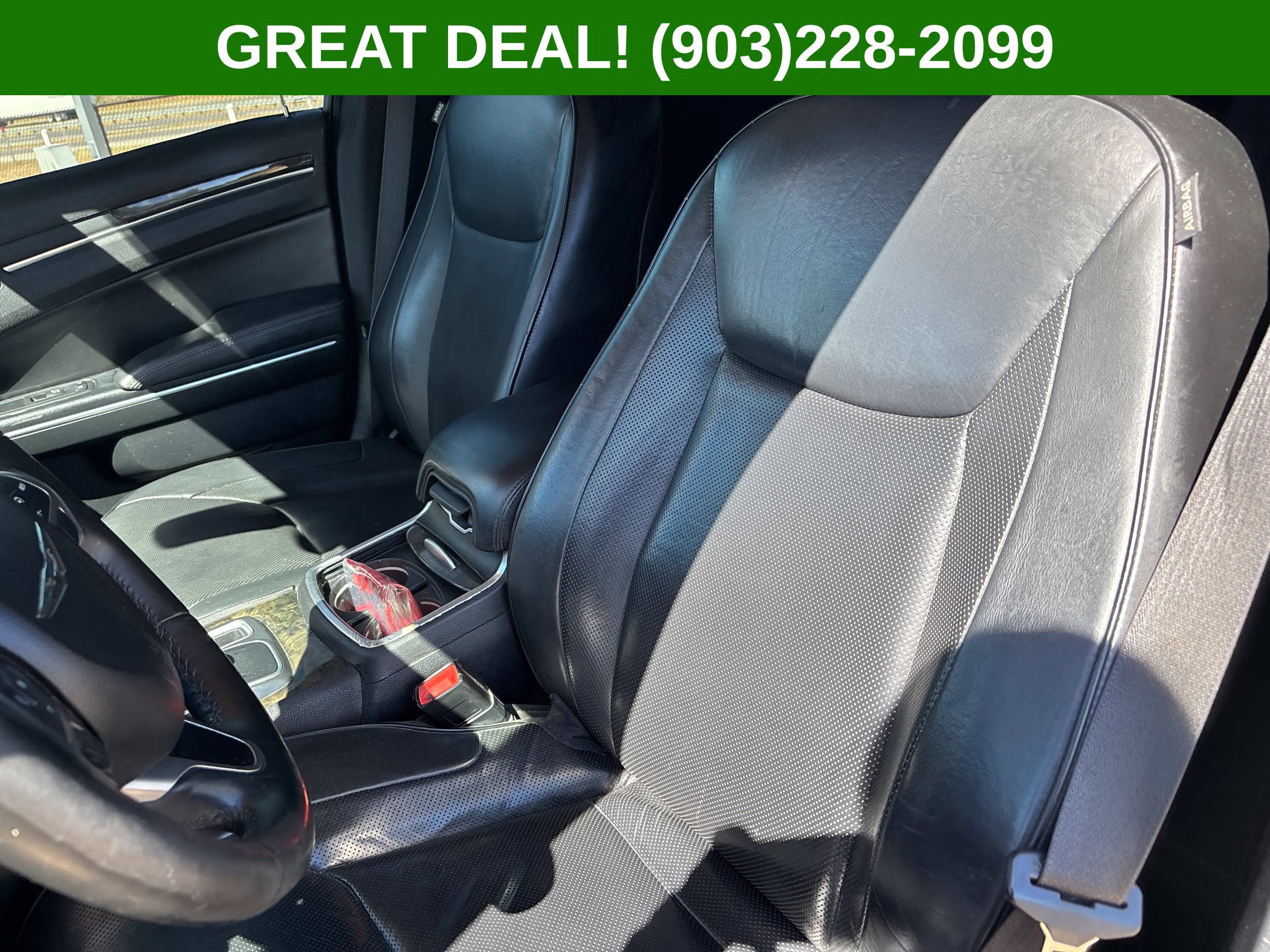 Used 2016 Chrysler 300 C RWD image 36
