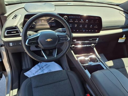 New 2025 Chevrolet Traverse LT image 16