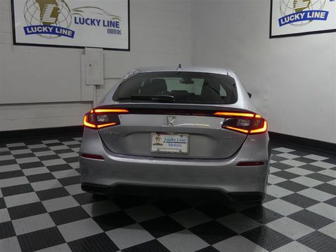 Used 2025 Honda Civic Sport image 8