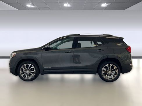 Used 2019 GMC Terrain SLT w/ Preferred Package image 2