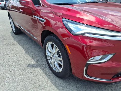 Used 2023 Buick Enclave Essence w/ Experience Buick Package FWD image 17