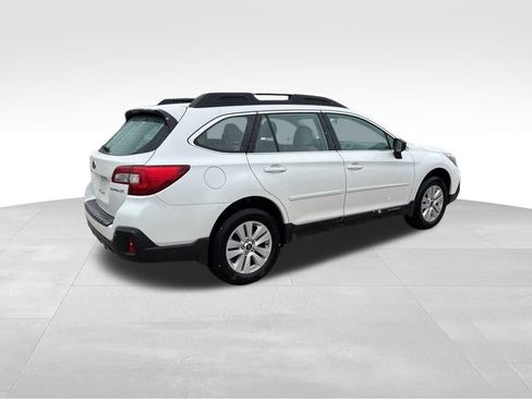 Used 2018 Subaru Outback 2.5i image 4