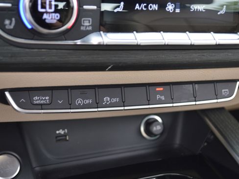 Used 2021 Audi A5 2.0T Premium Plus w/ Premium Plus image 23