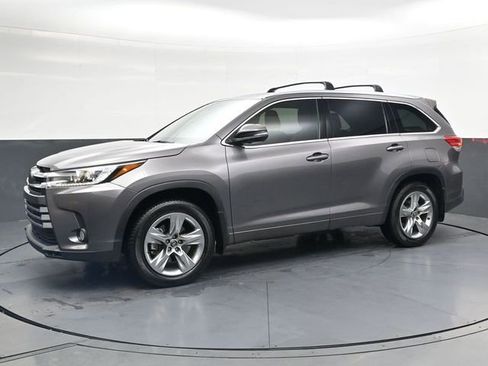 Used 2018 Toyota Highlander Limited AWD/4WD image 8