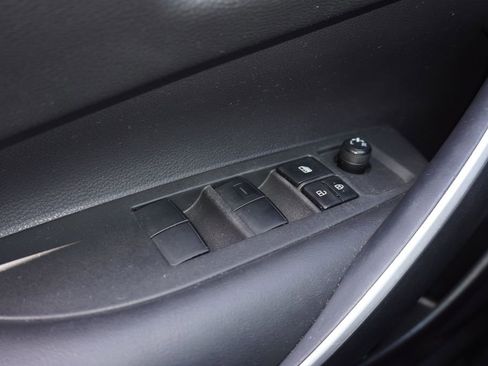 Used 2022 Toyota Corolla SE w/ Carpet Mat Package (TMS) FWD image 12