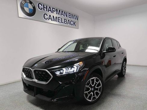 Used 2026 BMW X2 xDrive28i AWD/4WD image 1