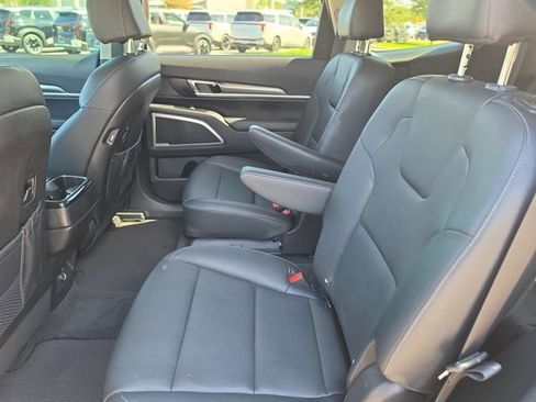 Certified 2022 Kia Telluride S FWD image 11