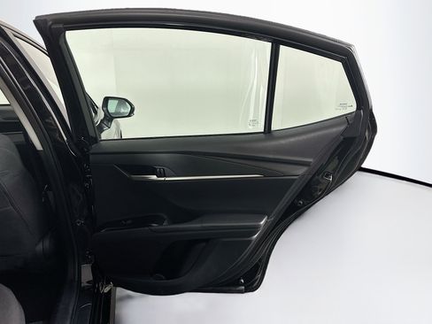 Used 2025 Toyota Camry LE image 30