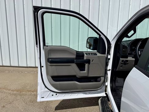 Used 2018 Ford F150 XL w/ Equipment Group 101A Mid AWD/4WD image 14