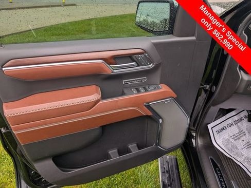 Used 2024 GMC Sierra 1500 Denali Ultimate AWD/4WD image 16