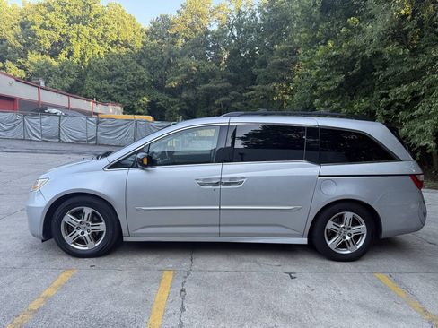 Used 2013 Honda Odyssey Touring image 6