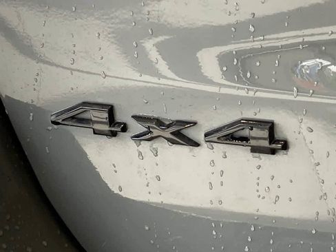 Used 2020 Jeep Grand Cherokee Altitude AWD/4WD image 11