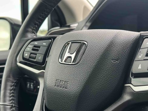 Certified 2025 Honda Odyssey Elite image 32