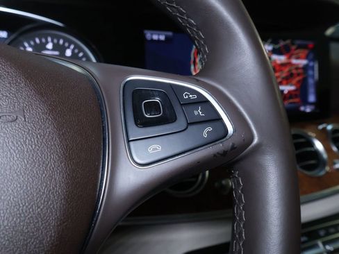 Used 2018 Mercedes-Benz E 300 4MATIC w/ Premium 1 Package image 21