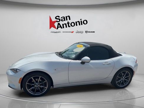 Used 2016 MAZDA MX-5 Miata Grand Touring RWD image 7