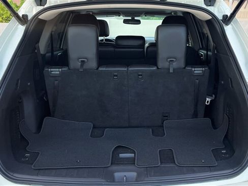 Used 2017 Nissan Pathfinder Platinum AWD/4WD image 6