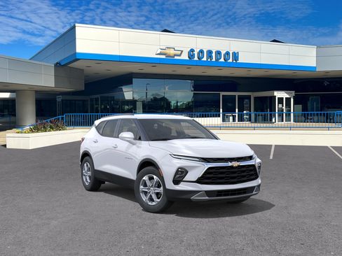 New 2026 Chevrolet Blazer LT w/ Convenience Package FWD image 1