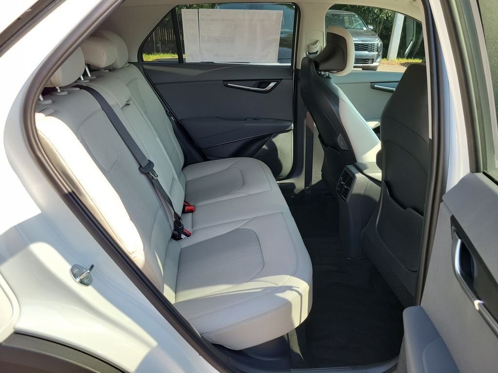 New 2026 Kia Niro EX w/ EX Premium Package FWD image 12