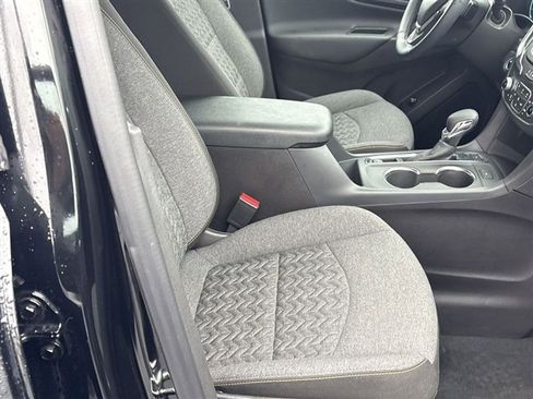 Certified 2024 Chevrolet Equinox LT w/ LPO, Floor Liner Package image 26