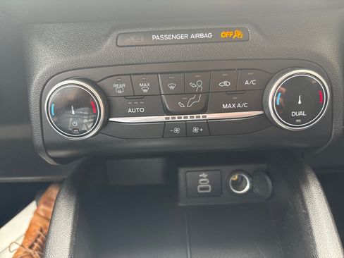 Used 2024 Ford Escape Active FWD image 18