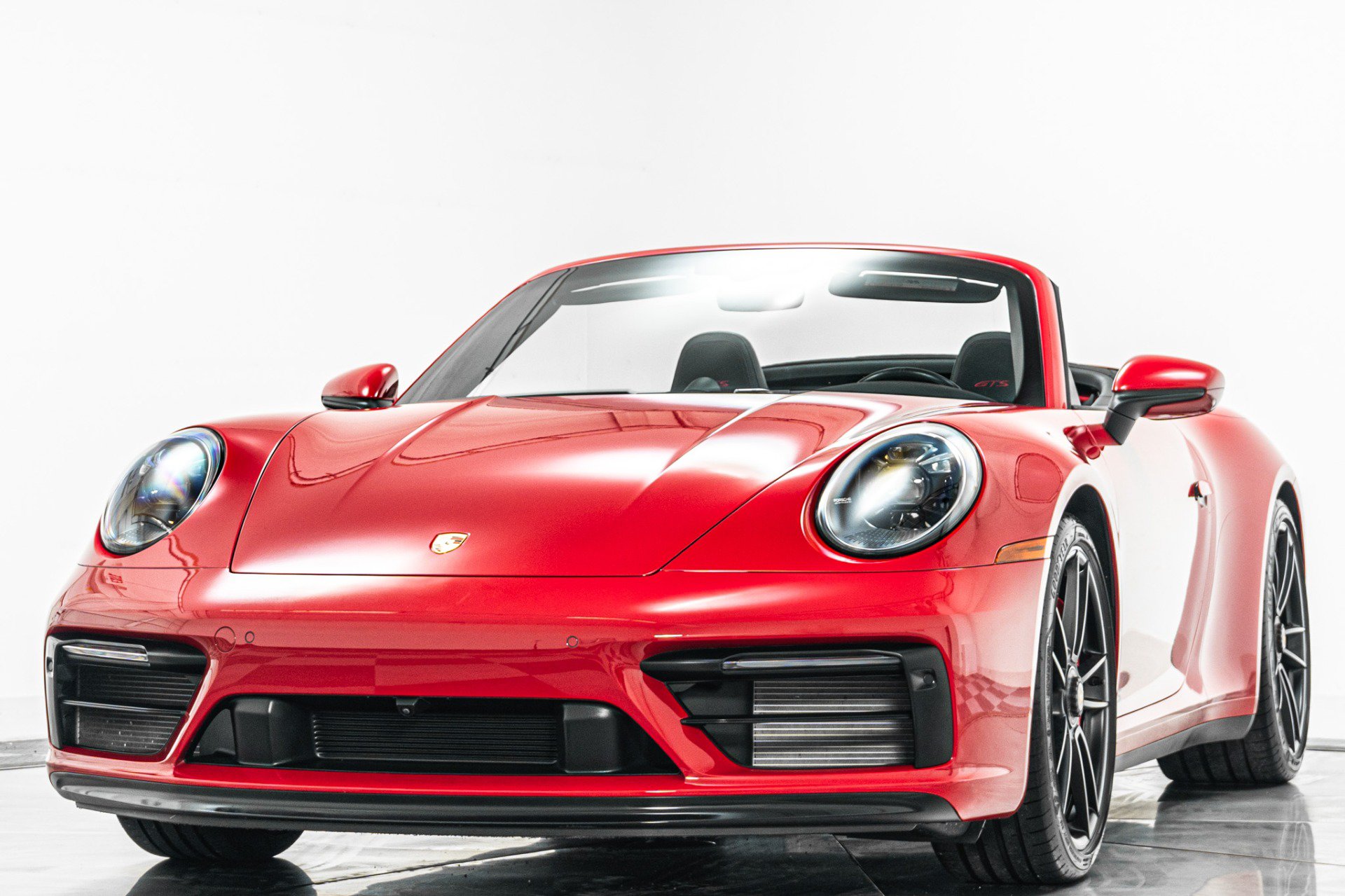 Used 2022 Porsche 911 Cabriolet image 5