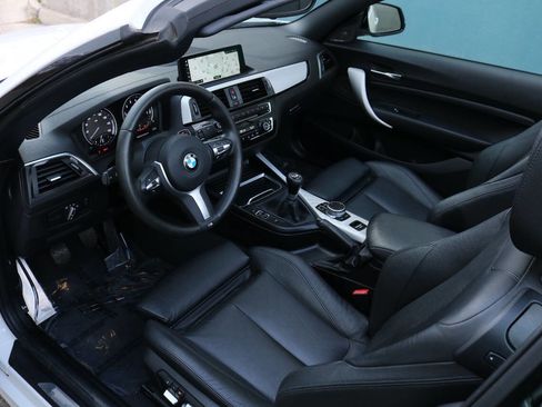 Used 2018 BMW M240i M240i 2dr Convertible image 16