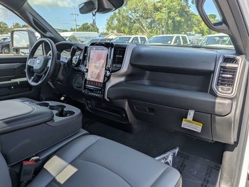 New 2026 RAM 2500 Tradesman AWD/4WD image 14
