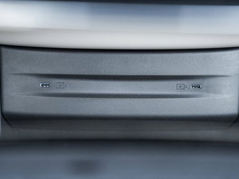 New 2025 Volvo EX90 Ultra w/ Protection Package Premier image 20