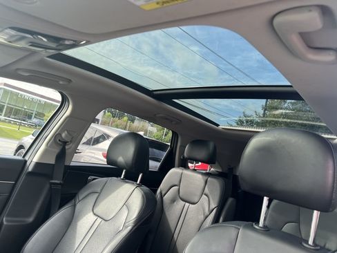 Used 2022 Kia Sorento SX FWD image 10