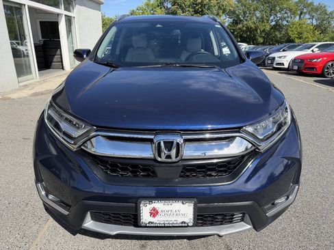 Used 2018 Honda CR-V Touring image 2