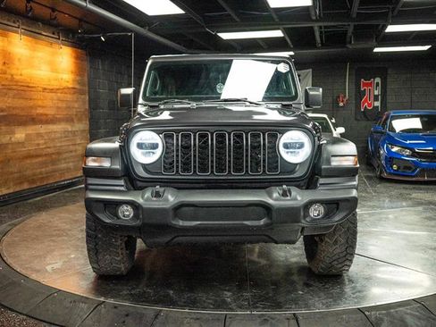 Used 2021 Jeep Wrangler Unlimited Sport image 4