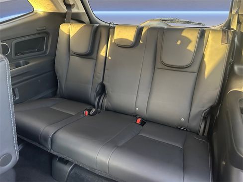 Used 2019 Subaru Ascent Limited w/ Popular Package #2A image 16